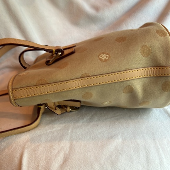 Dooney & Bourke shoulder bucket bag - Picture 9 of 10